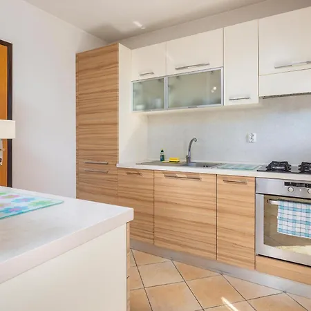 Lovely In With Sauna Apartament